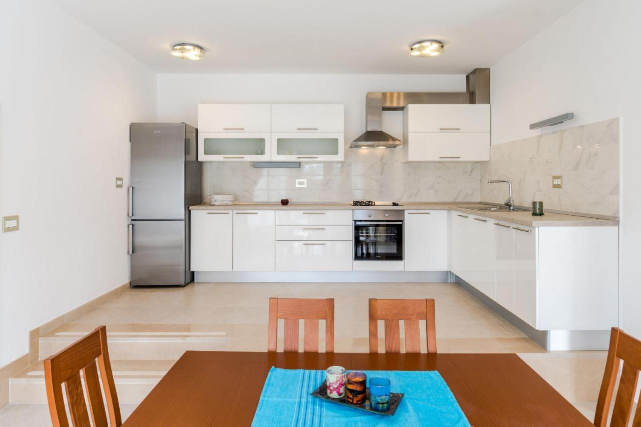 Bijaka Villas&Apartments Milna  Habitación foto